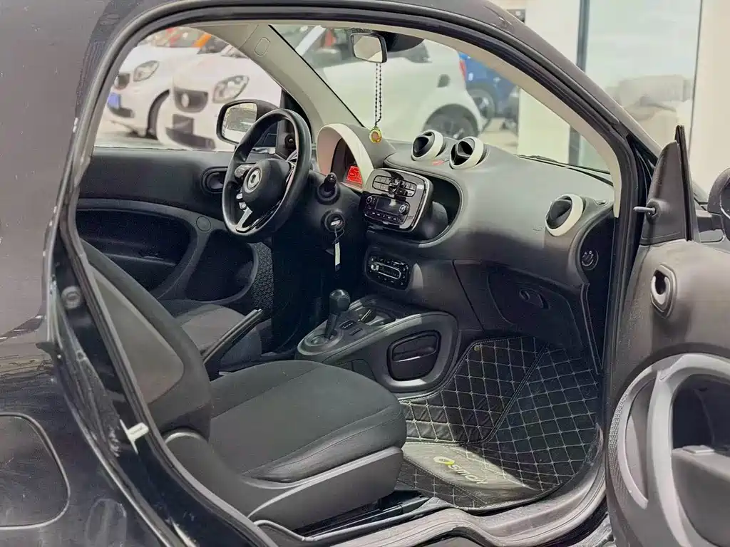smart Smart Fortwo — миниатюра 6