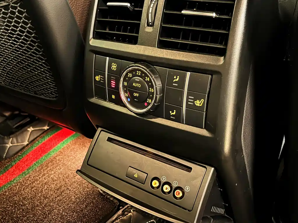 Mercedes-Benz GL-Class — миниатюра 20