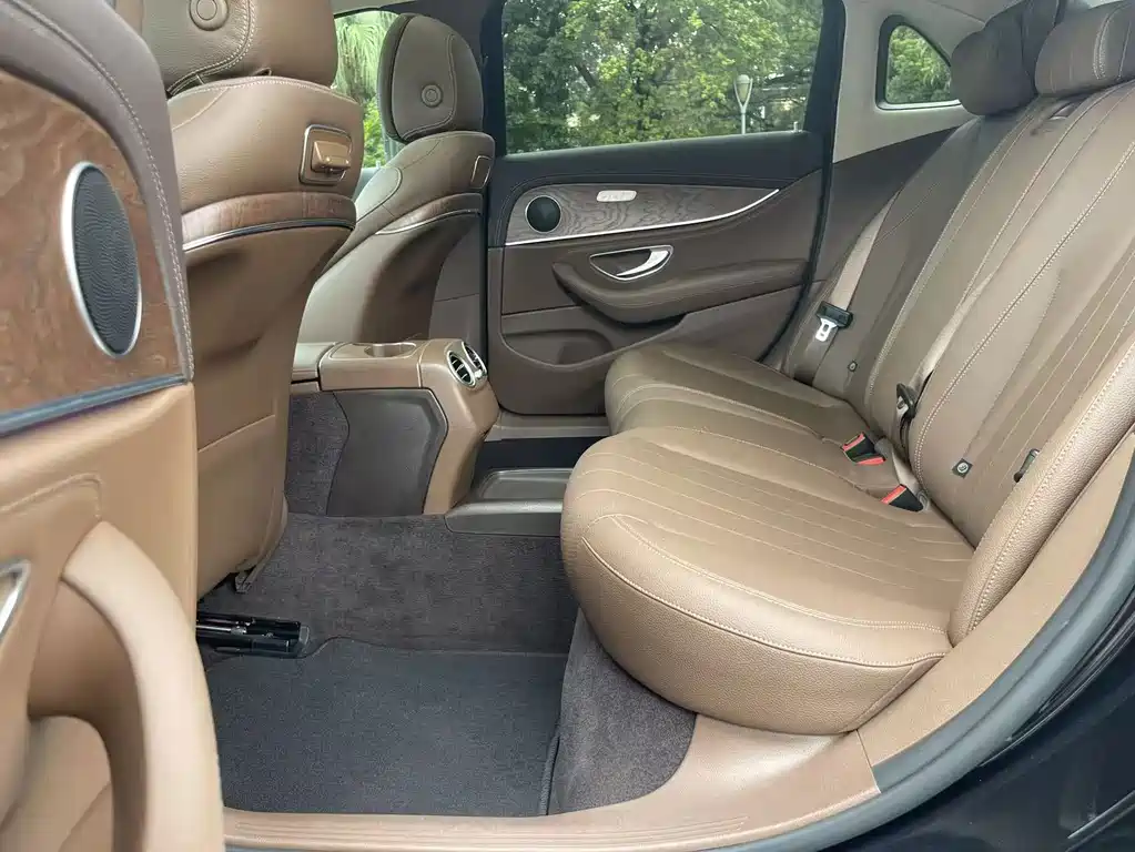 Mercedes-Benz E-Class New Energy — миниатюра 11