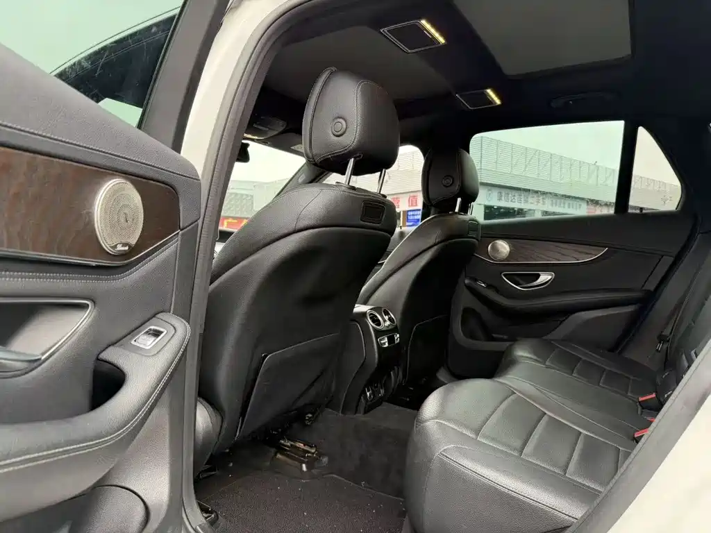 Mercedes-Benz GLC 2019 GLC 300 L 4MATIC