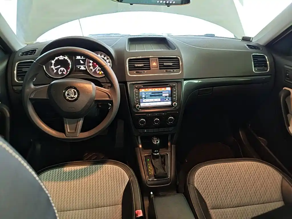 Skoda Yeti — миниатюра 10