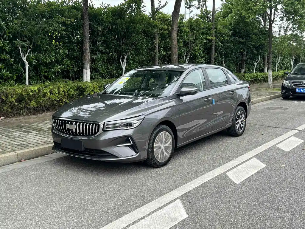 Geely Emgrand 2026