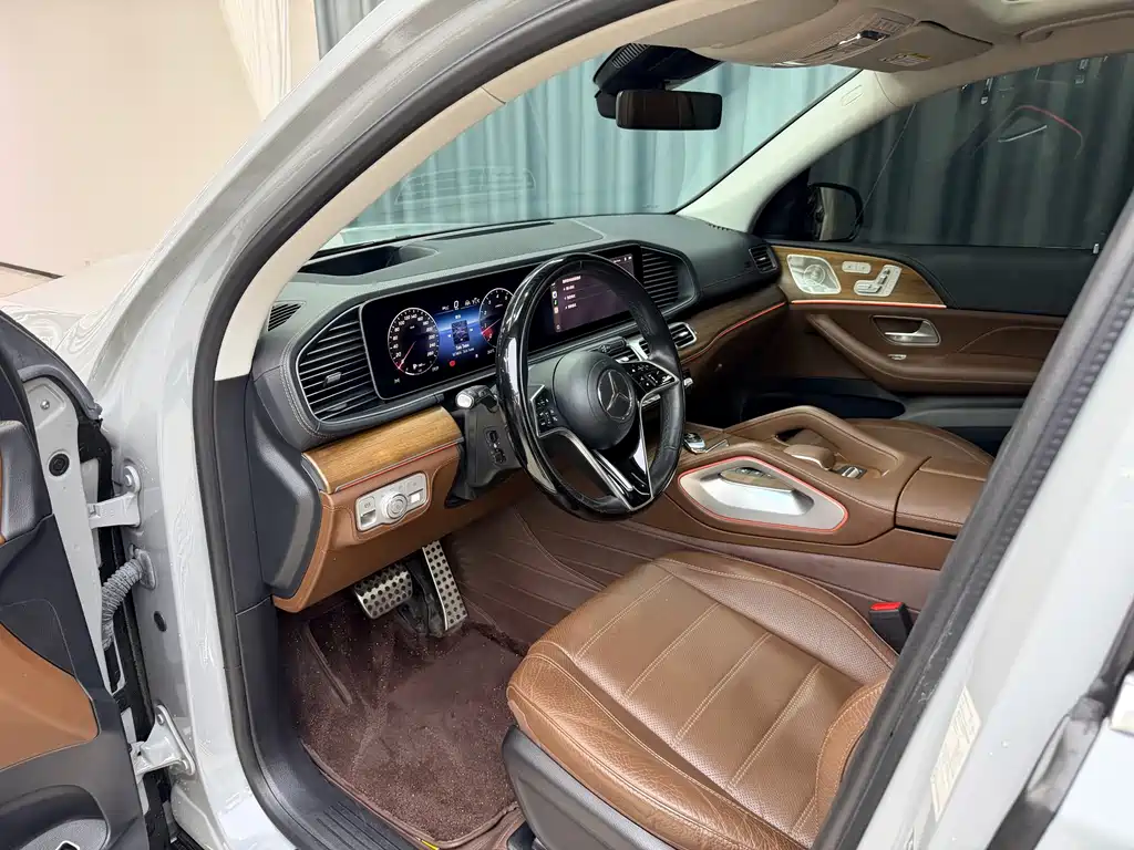 Mercedes-Benz GLS — миниатюра 5