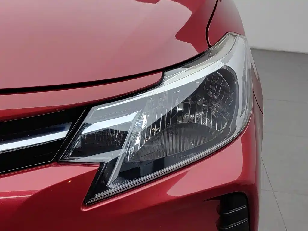 Toyota Vios FS — миниатюра 7