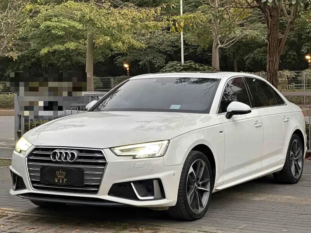 Купить Audi A4L