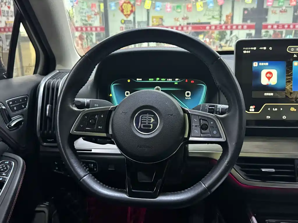 BYD Tang New Energy — миниатюра 6