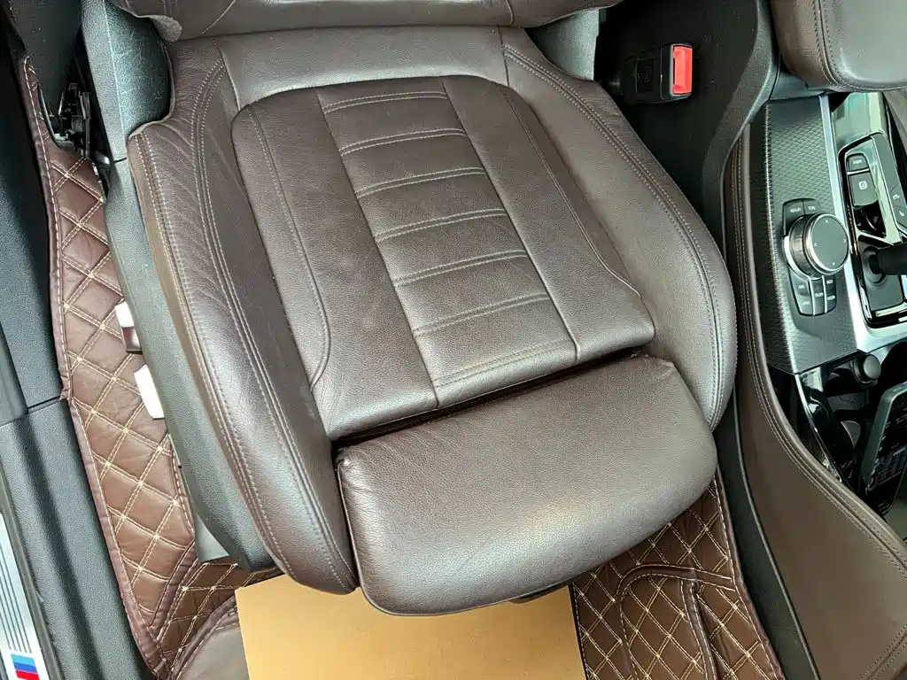 BMW X4 — миниатюра 26