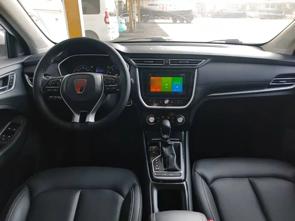 Roewe RX3 — миниатюра 10