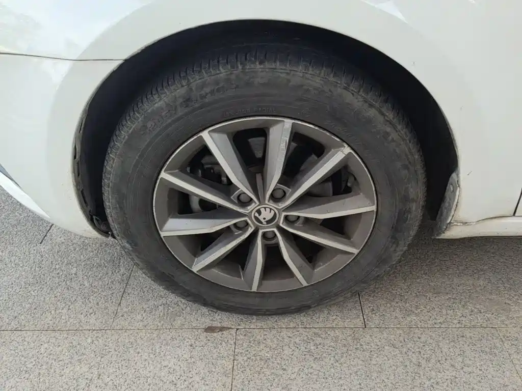Skoda Octavia — миниатюра 23