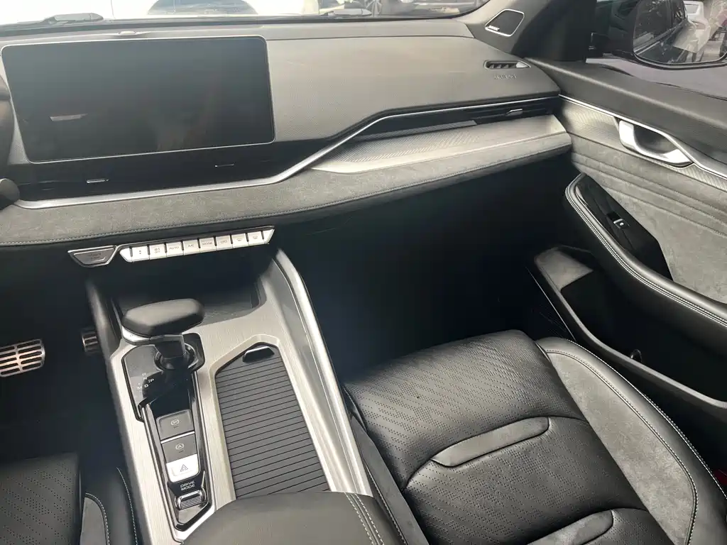 Geely Xingrui — миниатюра 18