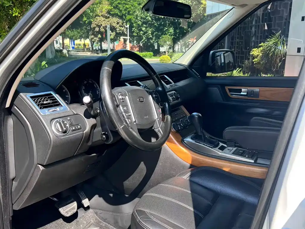 Land Rover Sport — миниатюра 4