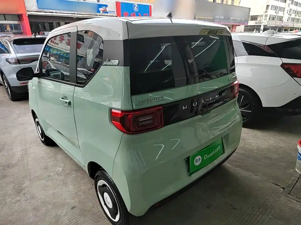 Wuling MINIEV — миниатюра 5