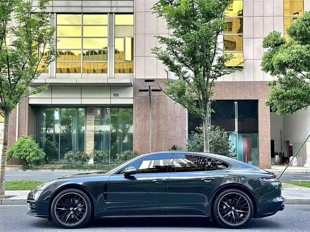 Porsche Panamera — миниатюра 4