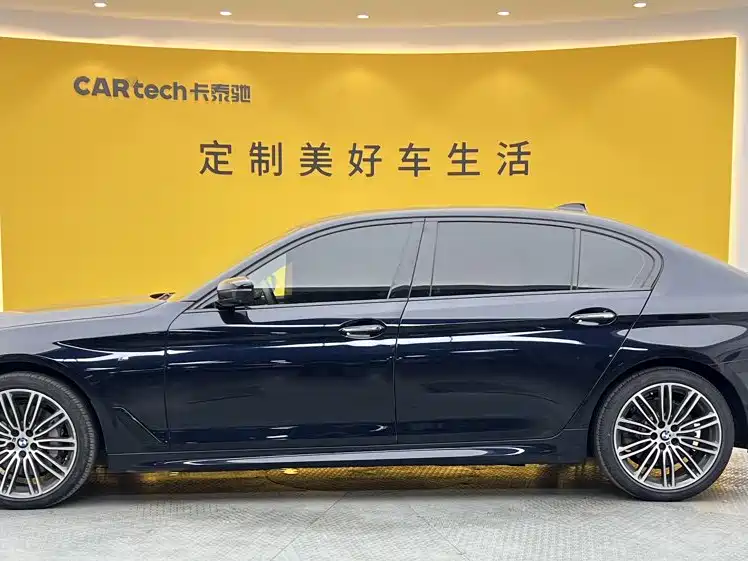 BMW 5 Series — миниатюра 6