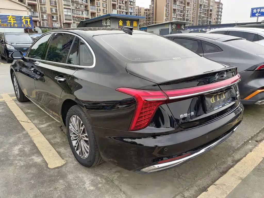 Hongqi Hongqi H5 — миниатюра 16