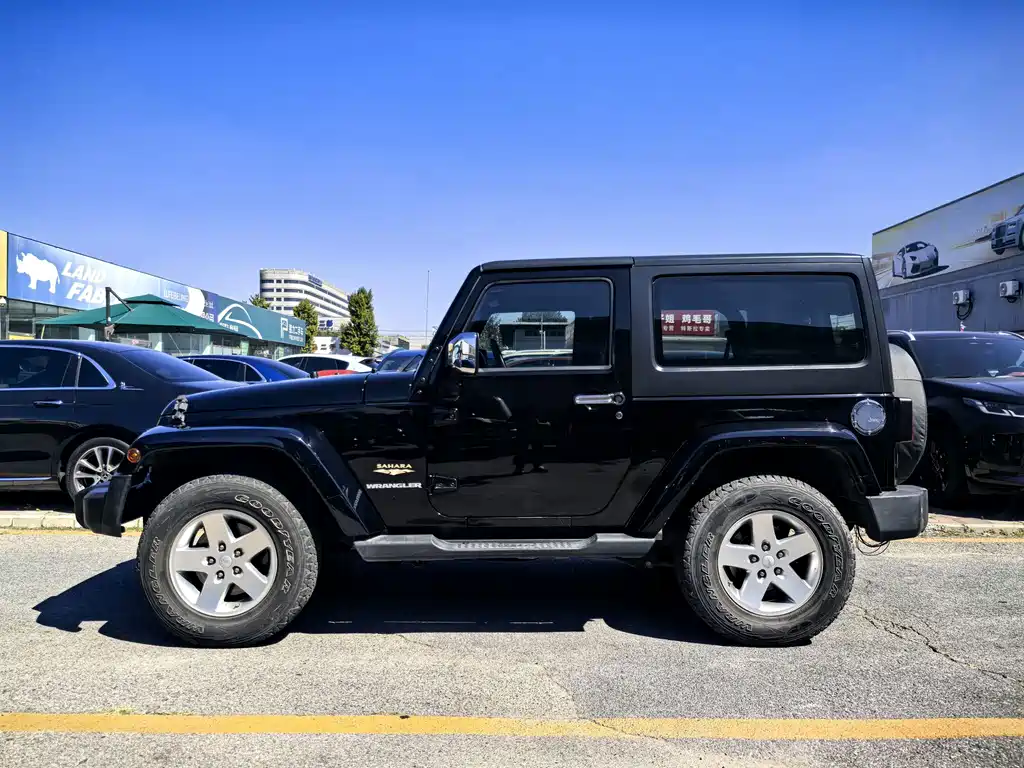 Jeep Wrangler — миниатюра 8
