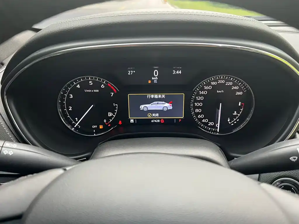 Cadillac CT5 — миниатюра 17