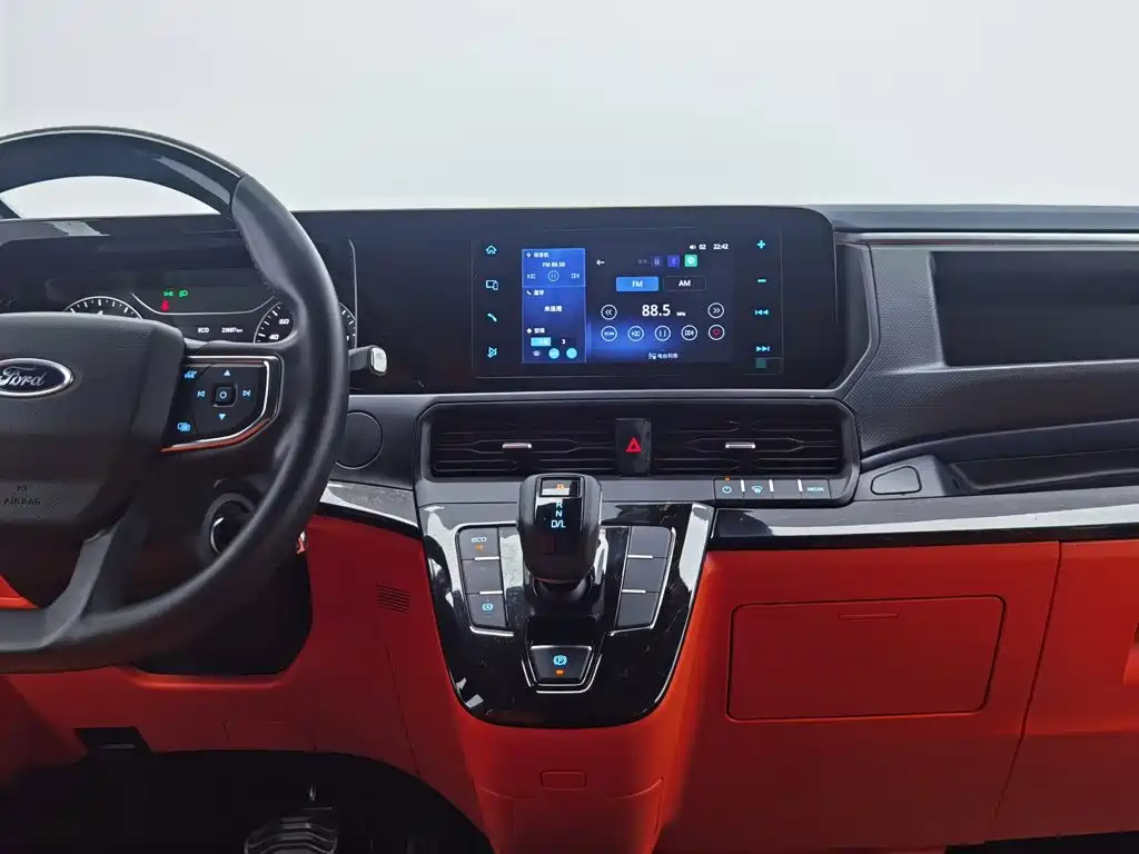 Ford Transit — миниатюра 12