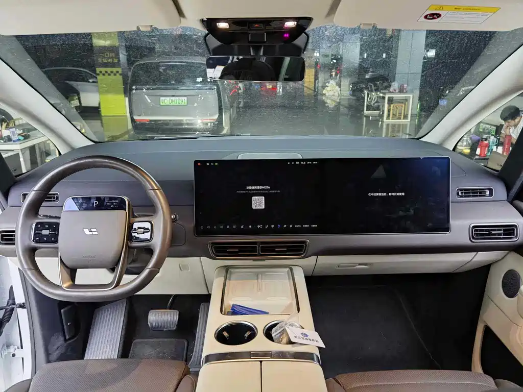 Li Auto IDEAL MEGA