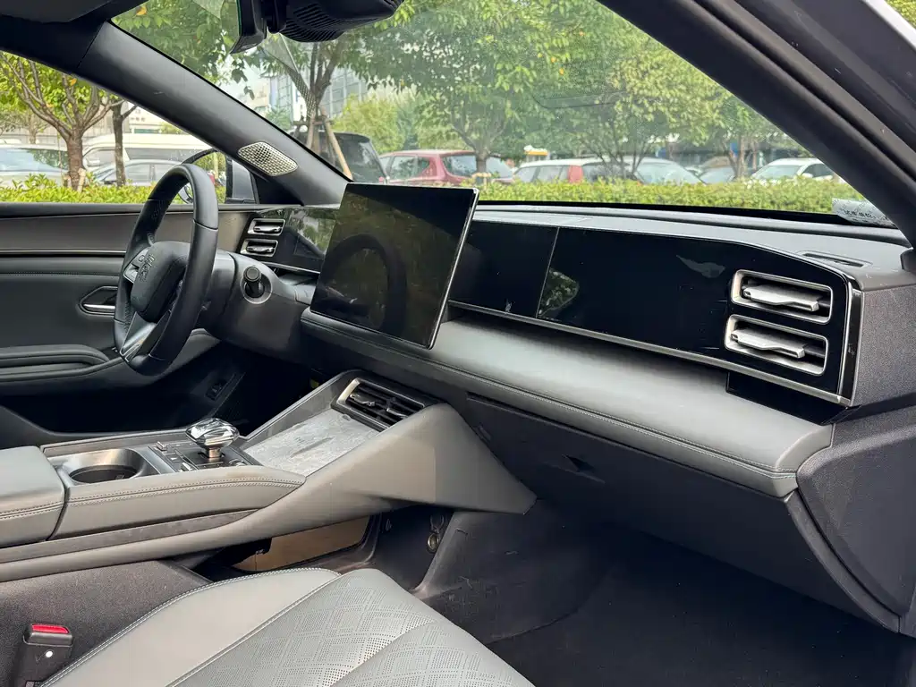 BYD Qin L — миниатюра 14
