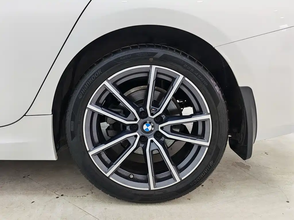 BMW 3 Series — миниатюра 18