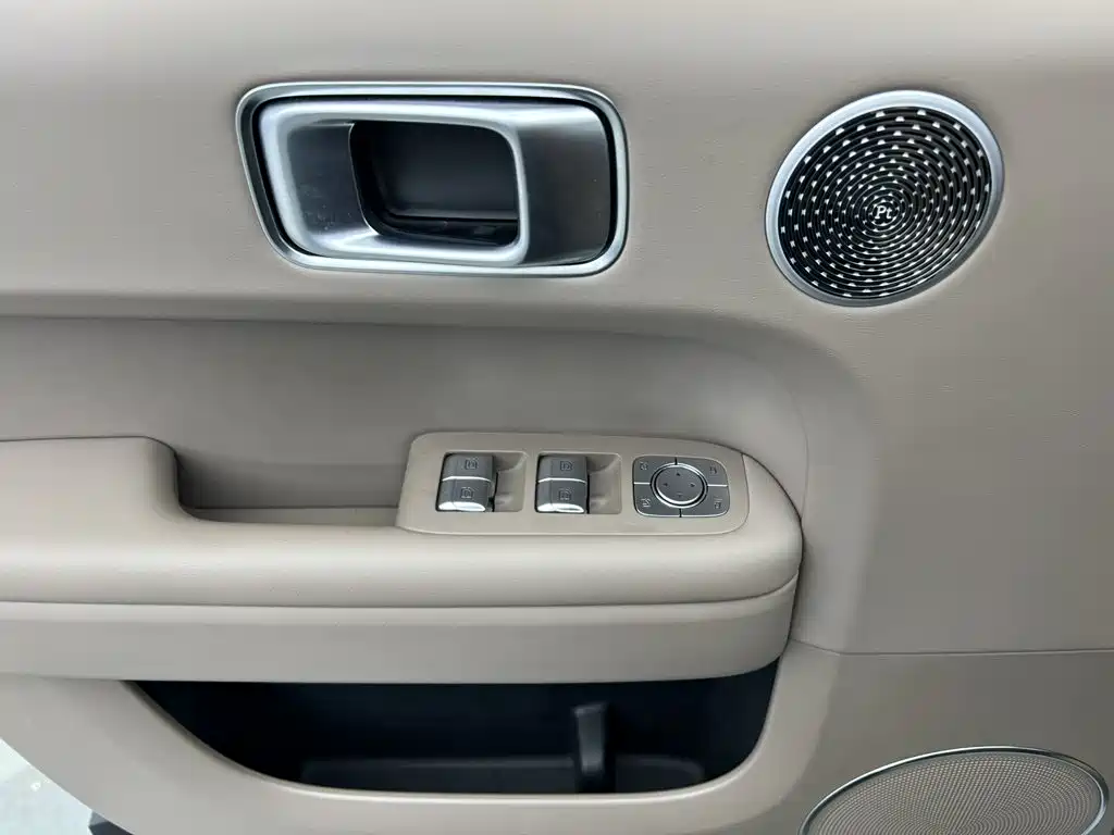 Li Auto Li L6 — миниатюра 16
