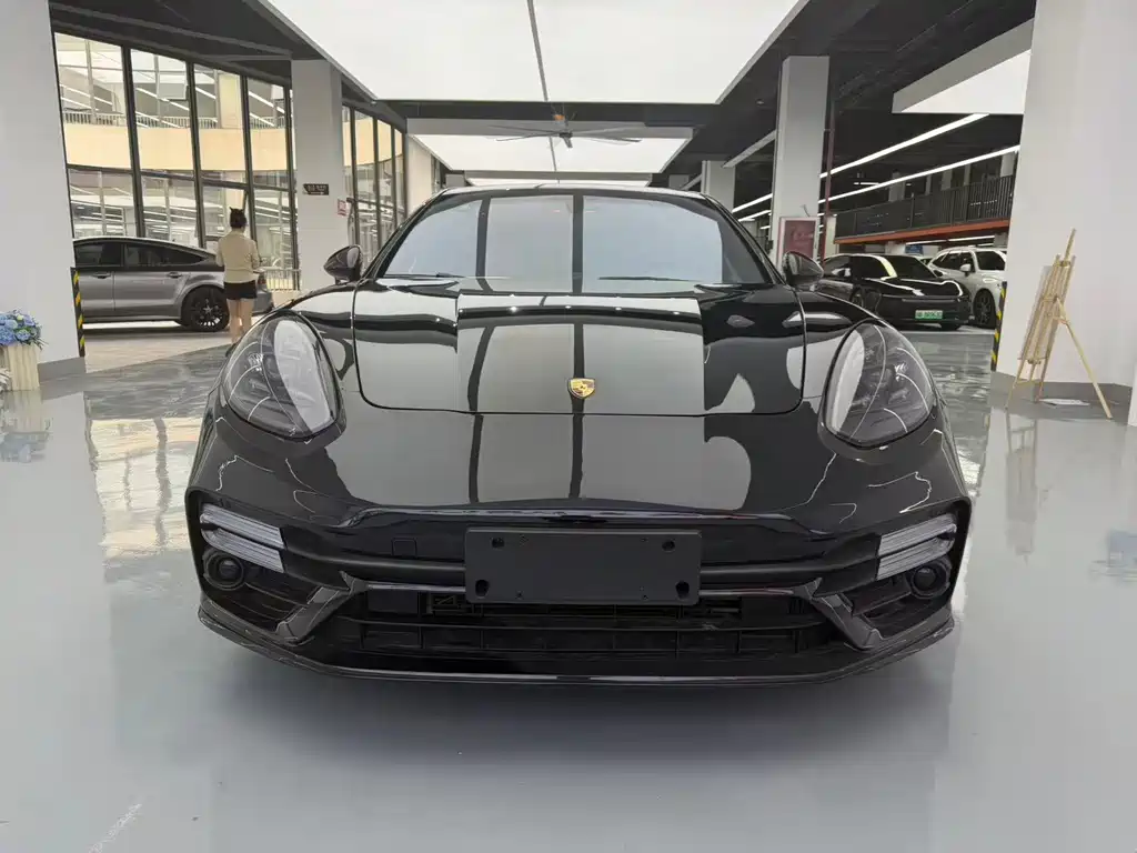 Porsche Panamera — миниатюра 2