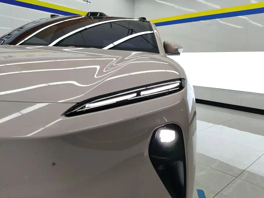 NIO ET5 — миниатюра 5