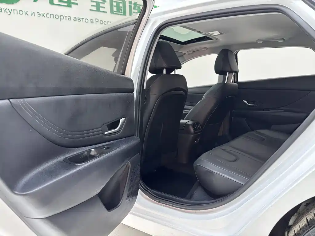 Hyundai Elantra — миниатюра 23