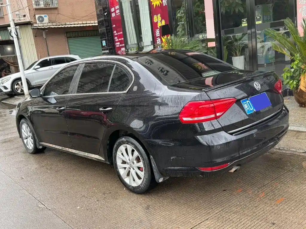 Volkswagen Lavida — миниатюра 5