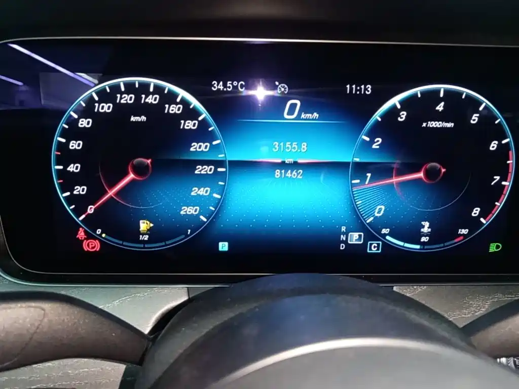 Mercedes-Benz E-Class — миниатюра 12