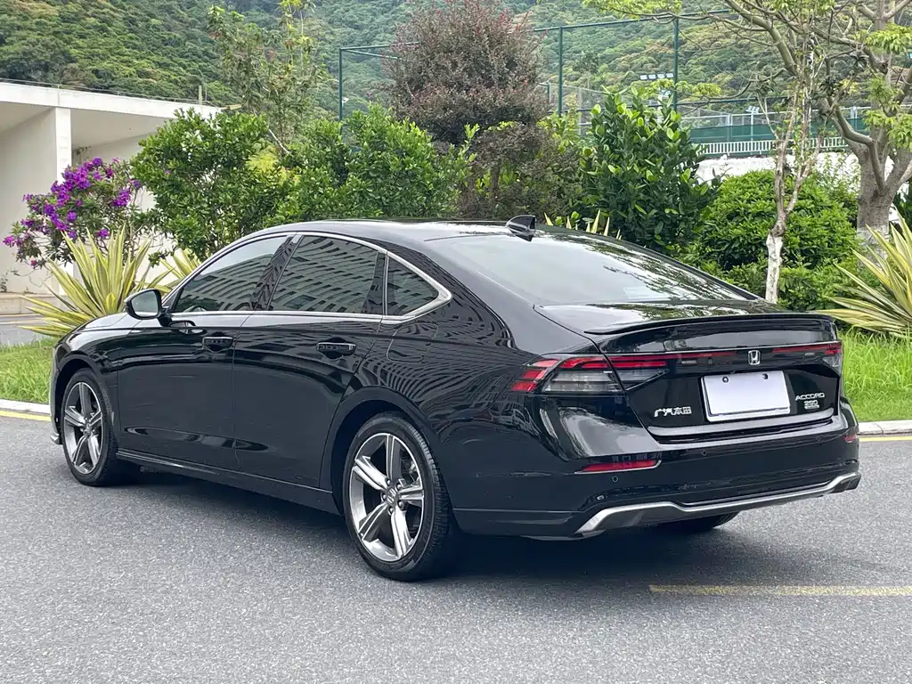 Honda Accord — миниатюра 3