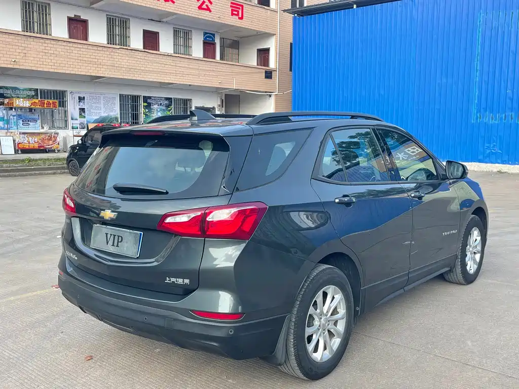 Chevrolet Equinox — миниатюра 5