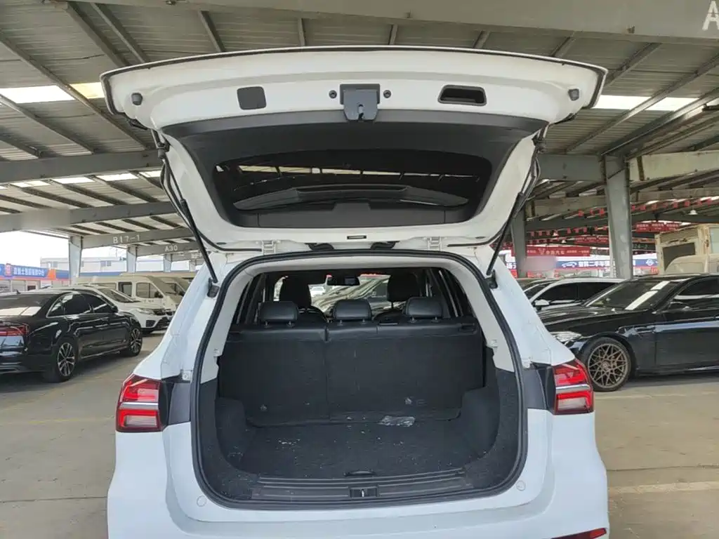 Roewe RX5 — миниатюра 19