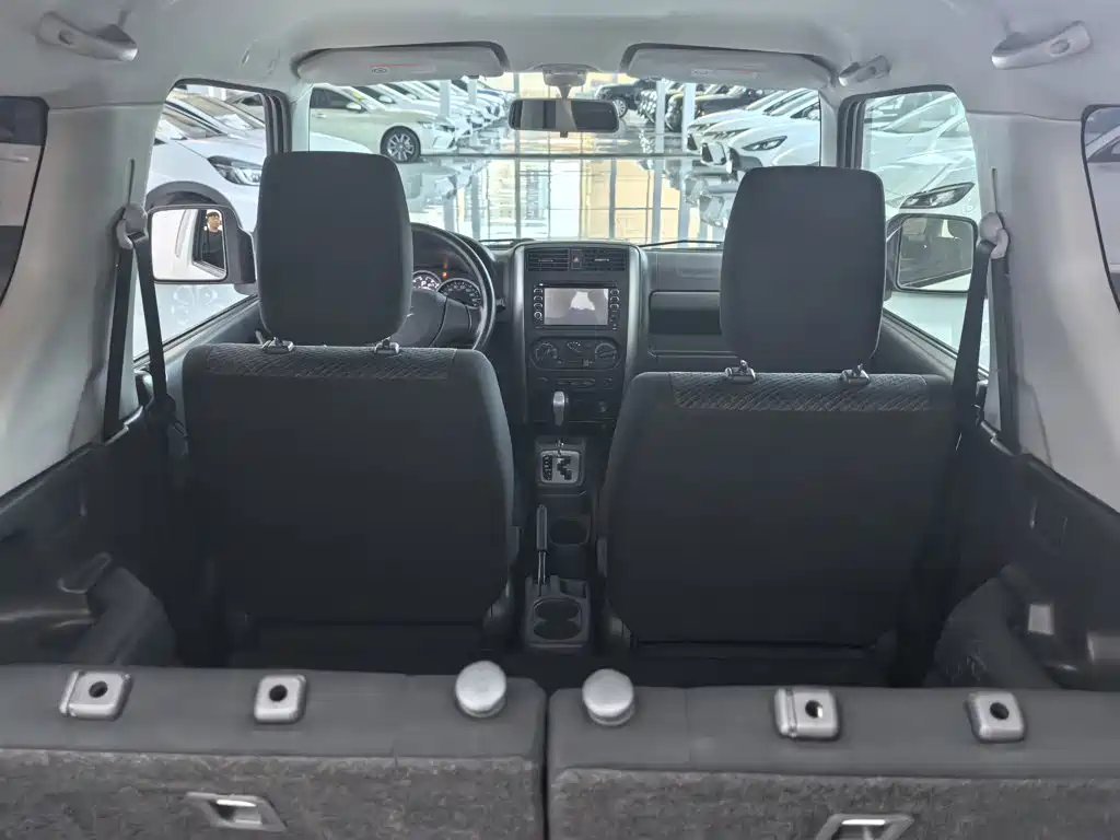 Suzuki Jimny — миниатюра 11
