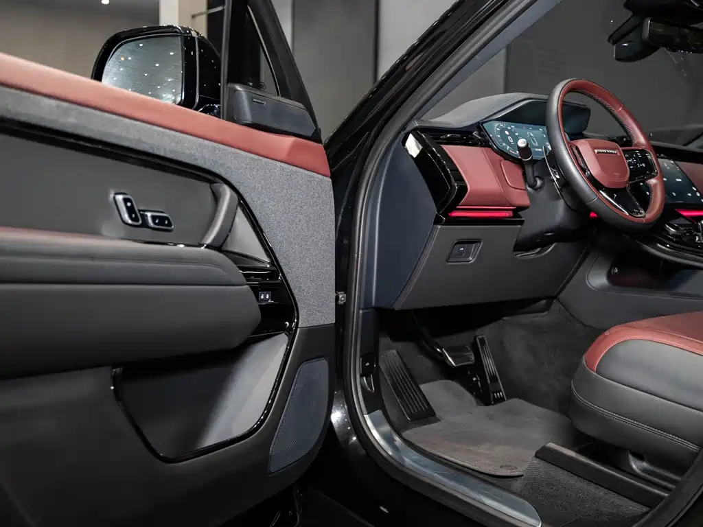 Land Rover Sport — миниатюра 9