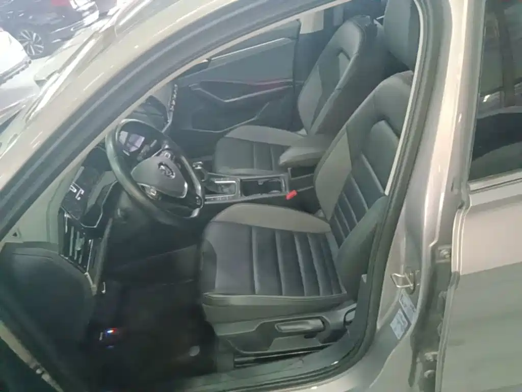 Volkswagen Sagitar — миниатюра 15