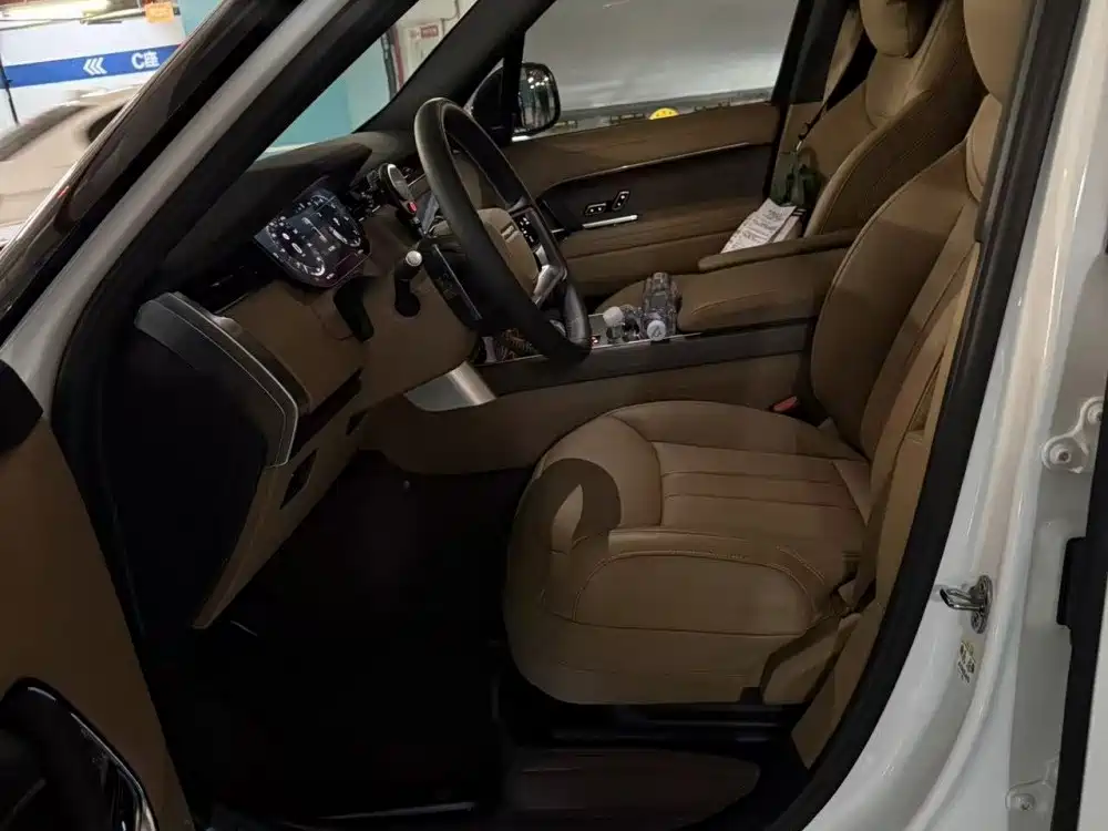 Land Rover Range Rover — миниатюра 7