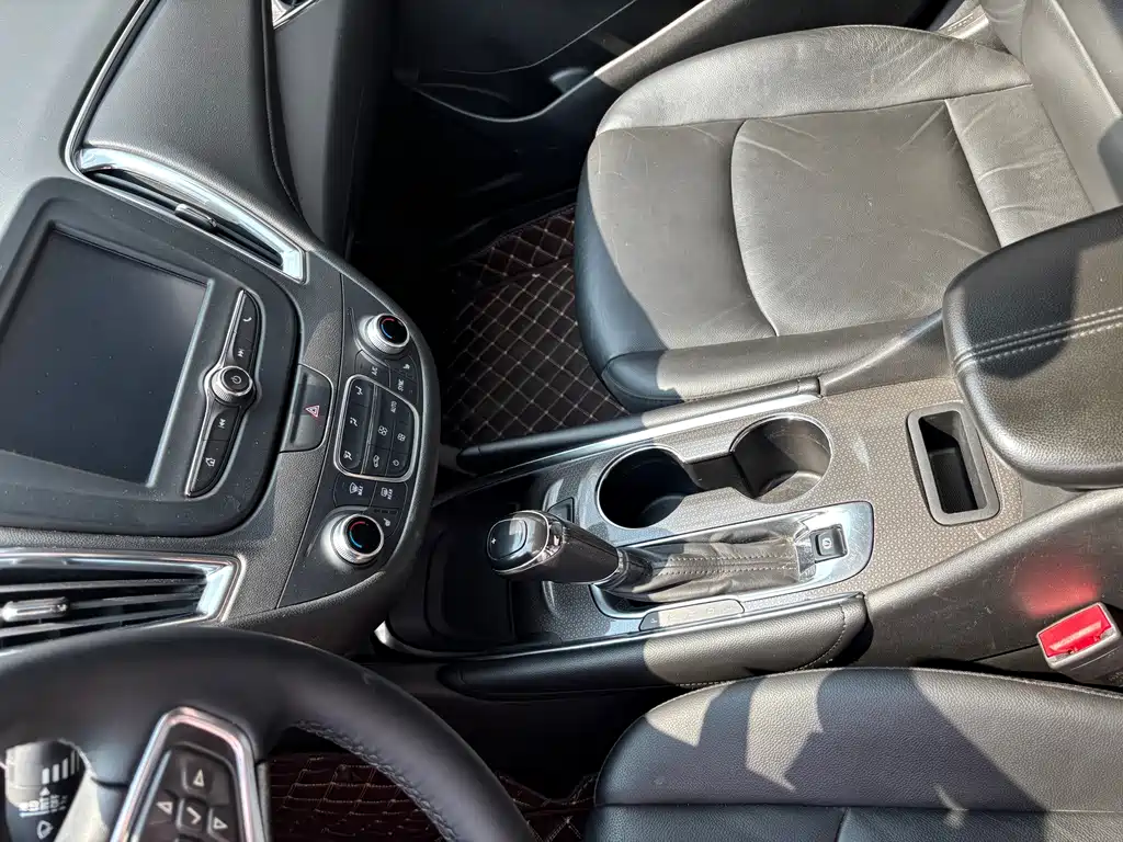 Chevrolet Malibu XL — миниатюра 7