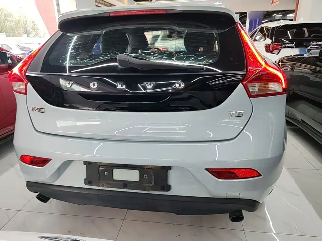 Volvo V40 — миниатюра 6