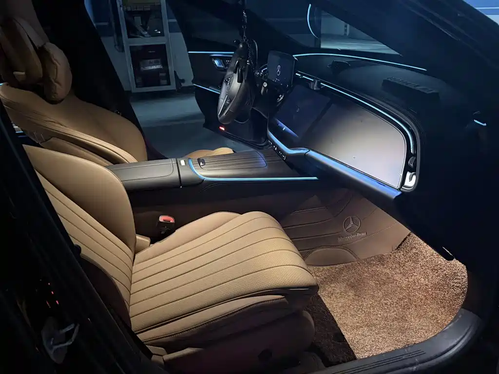 Mercedes-Benz E-class 2026 Черный из Китая, фото 2