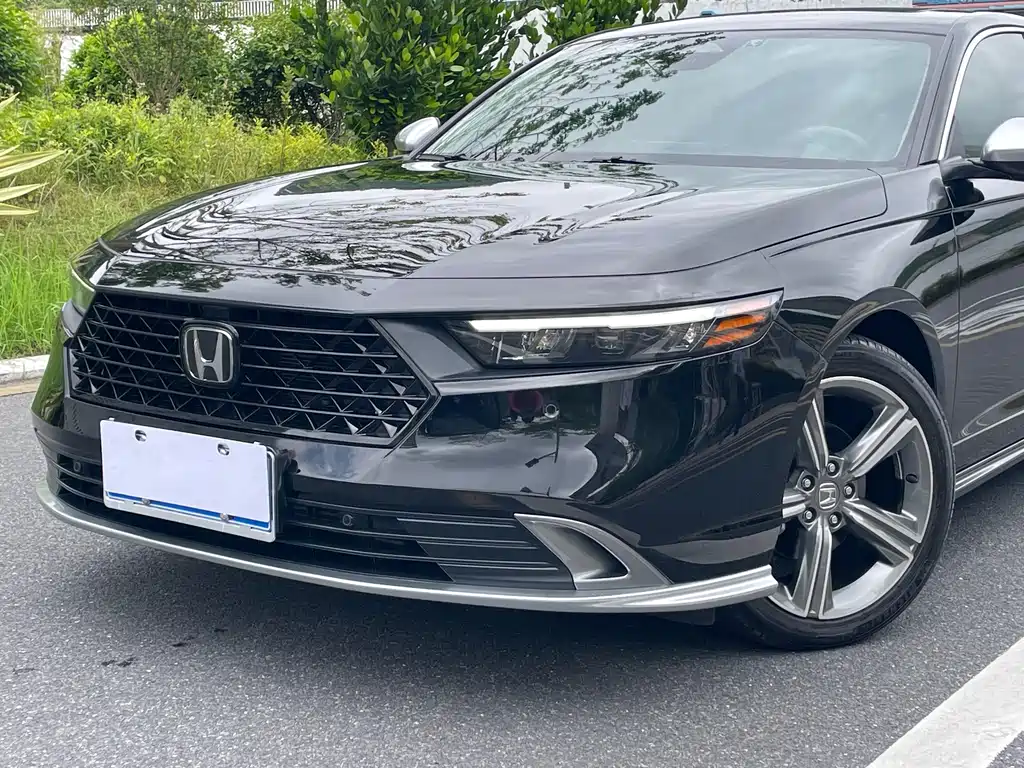 Honda Accord — миниатюра 18