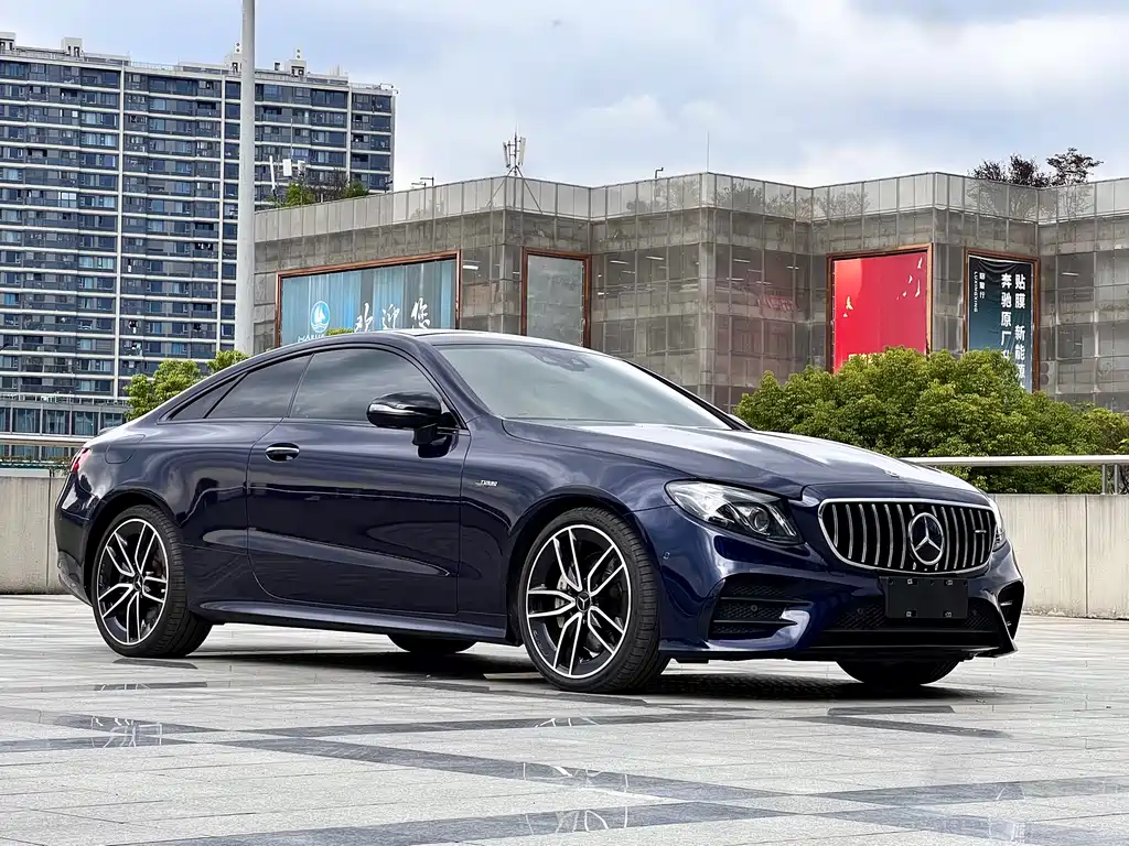 MERCEDES-BENZ E CLASS AMG