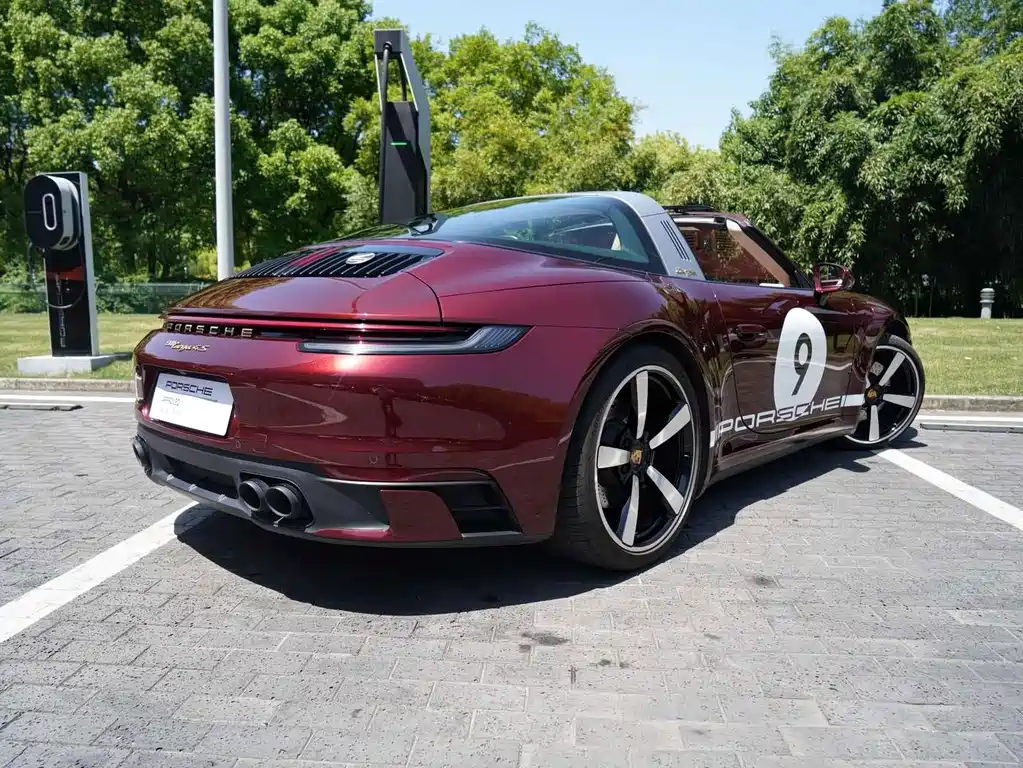 Porsche 911 — миниатюра 16
