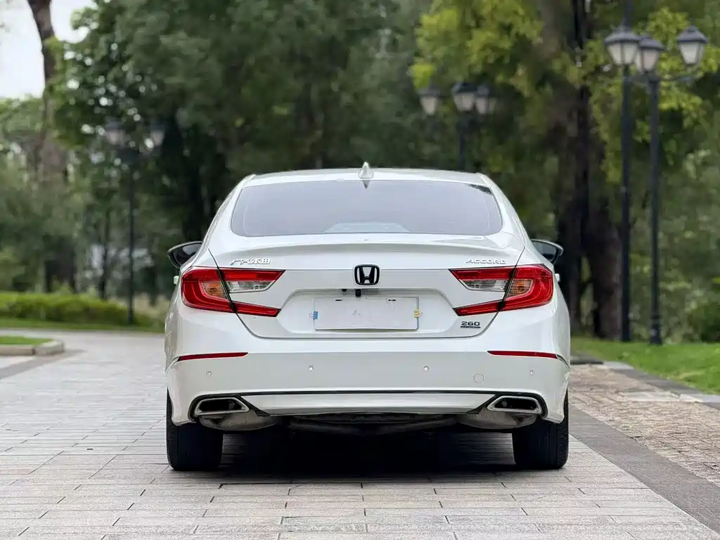 Honda Accord — миниатюра 7