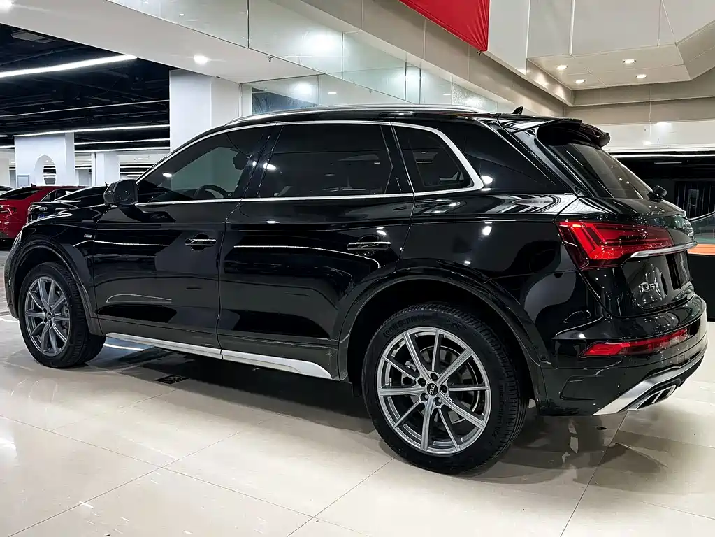 Audi Q5L — миниатюра 5