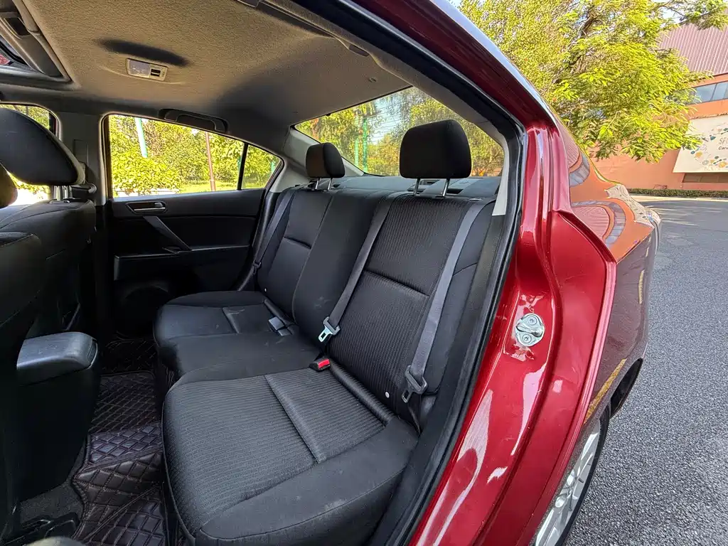 Mazda 3 Xingcheng — миниатюра 8