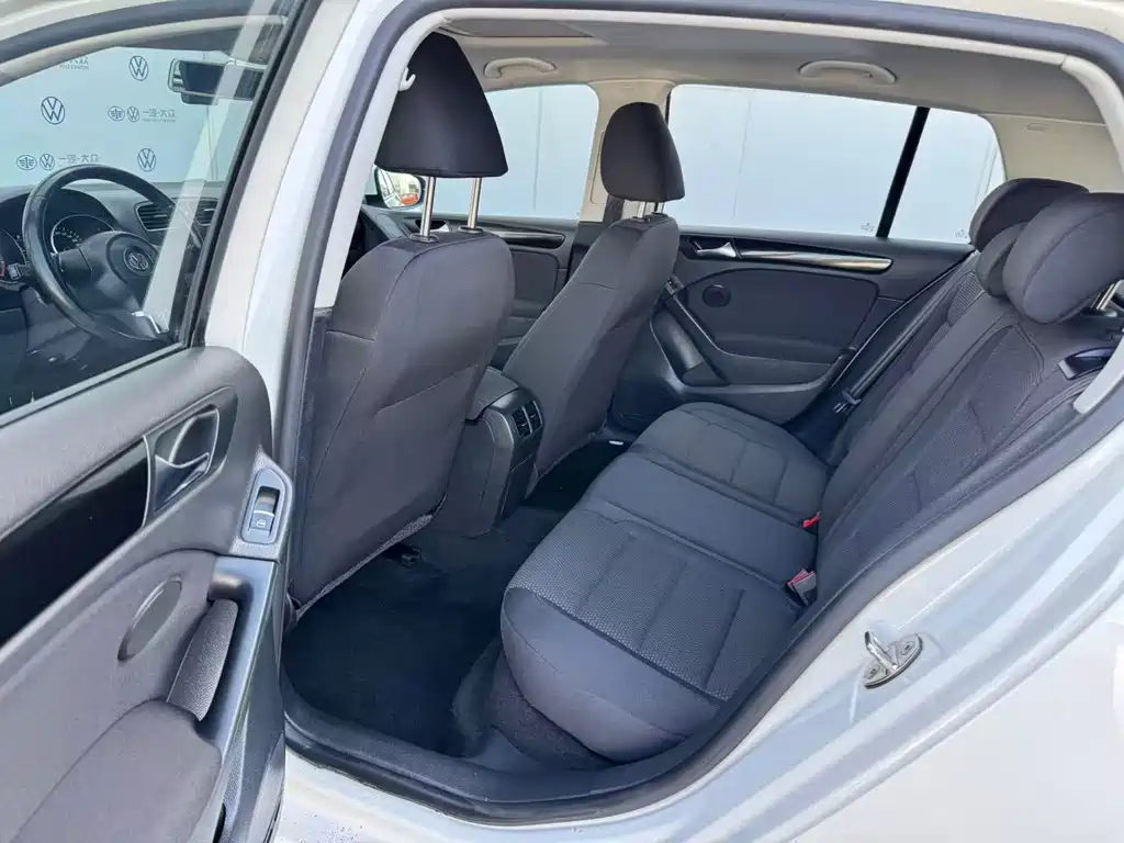 Volkswagen Golf — миниатюра 6