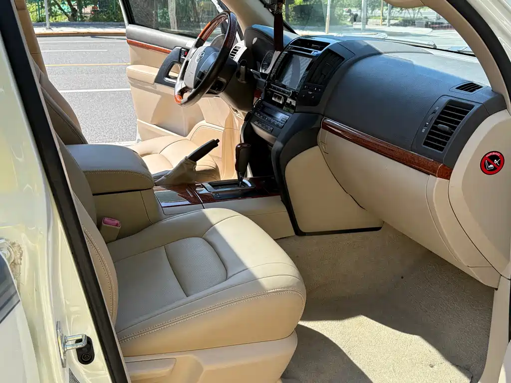 Toyota Land Cruiser — миниатюра 12