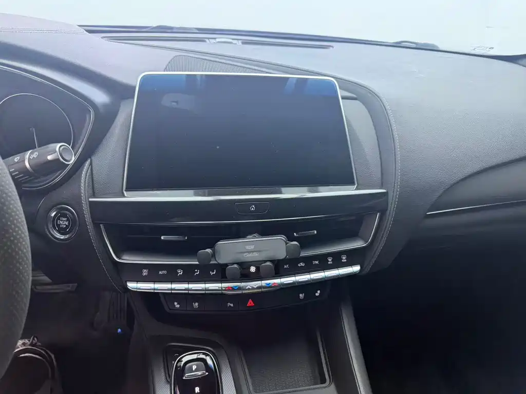 Cadillac CT5 — миниатюра 8
